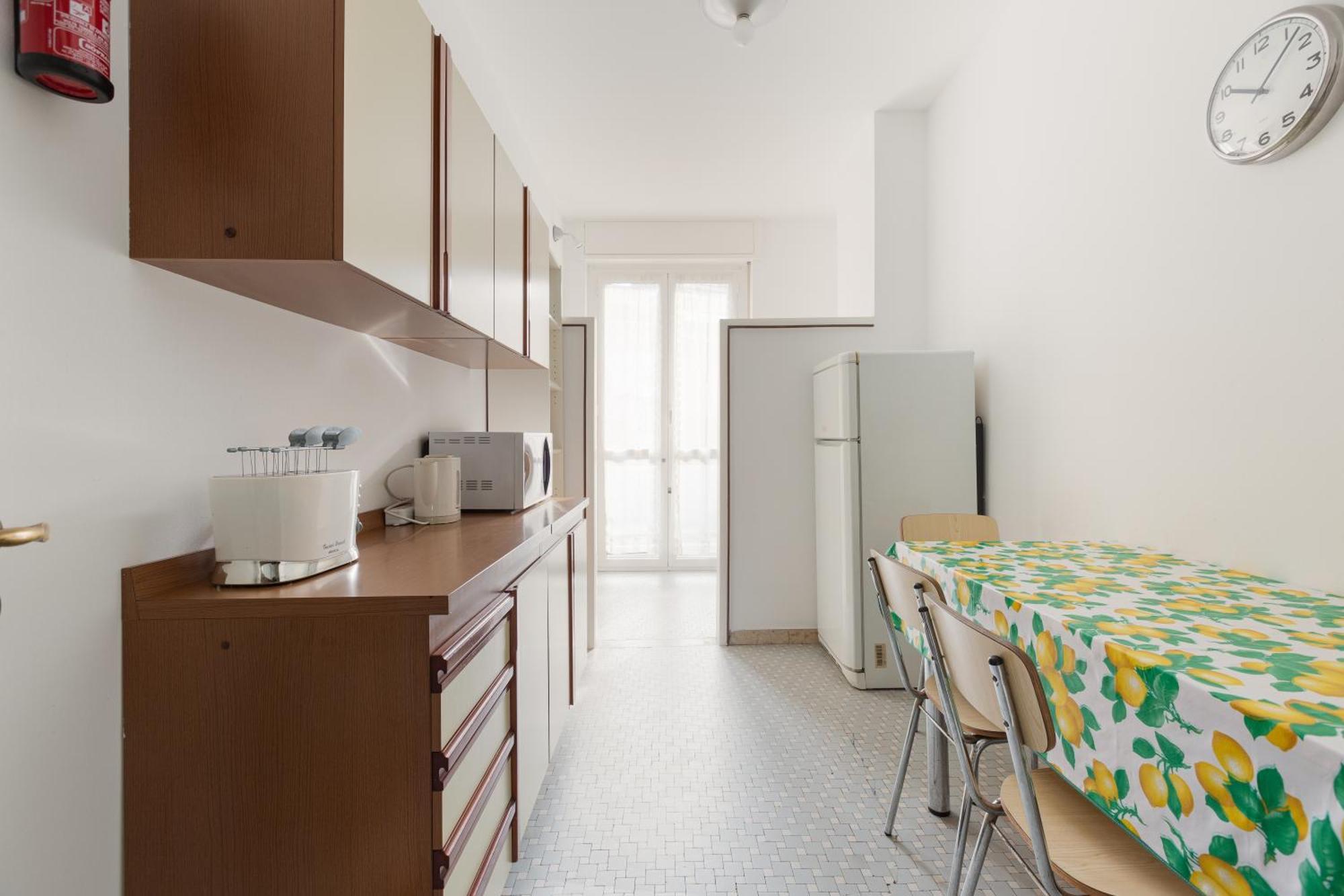 Stazione - Bilocale Con Cucina Separata